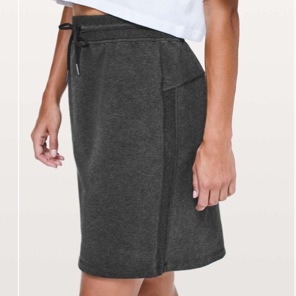 Lululemon Start Anew 21” Skirt in Heathered Black W-403 Size 6 - Picture 4 of 12